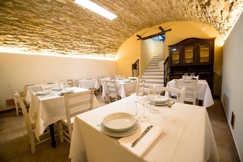 Casetta In Pietra Акуаланя Екстериор снимка